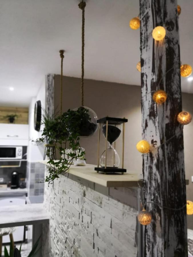 Studio zen et cosy, neuf en pleine ville Saint-Claude Exterior foto